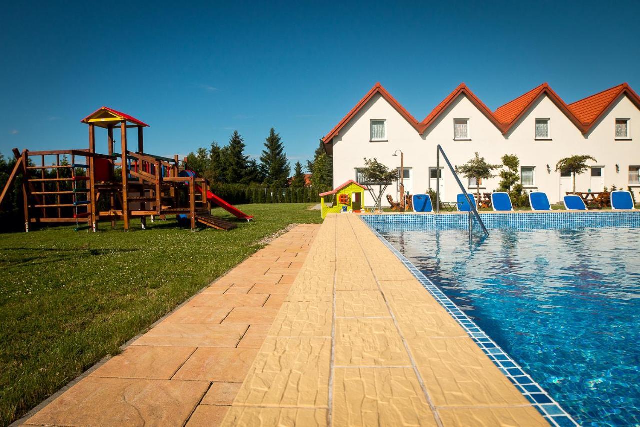 Aqua Fun Domki Z Basenem Дарлово Экстерьер фото